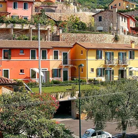 Aparthotel La Caletta Bolognese Brenzone sul Garda Exterior foto